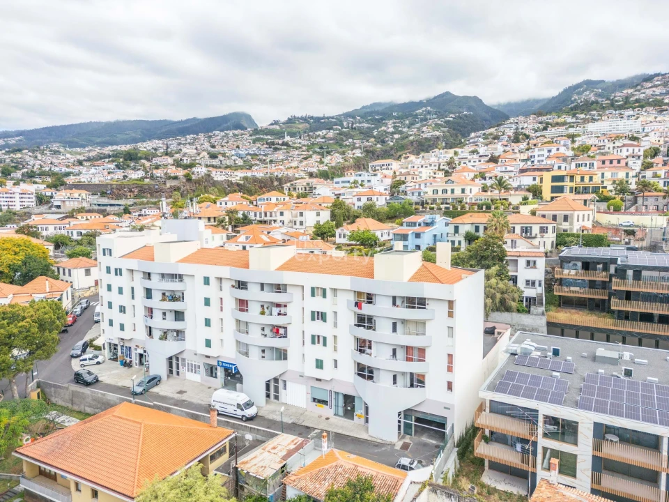 Apartamento T2 para Venda em Funchal (Santa Maria Maior) Foto 29