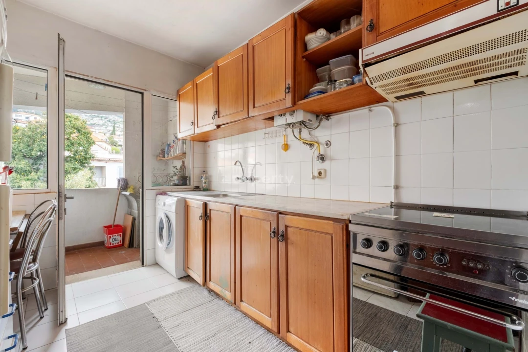 Apartamento T2 para Venda em Funchal (Santa Maria Maior) Foto 9