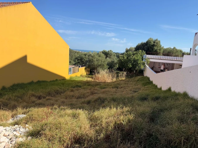 Terreno para Venda em Alcabideche Foto 3