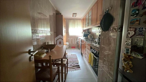 Apartamento T3 para Venda em Benfica