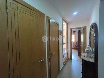 Apartamento T3 para Venda em Benfica