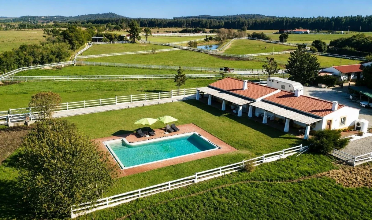 Quinta T6 para Venda em São Teotónio Foto 2