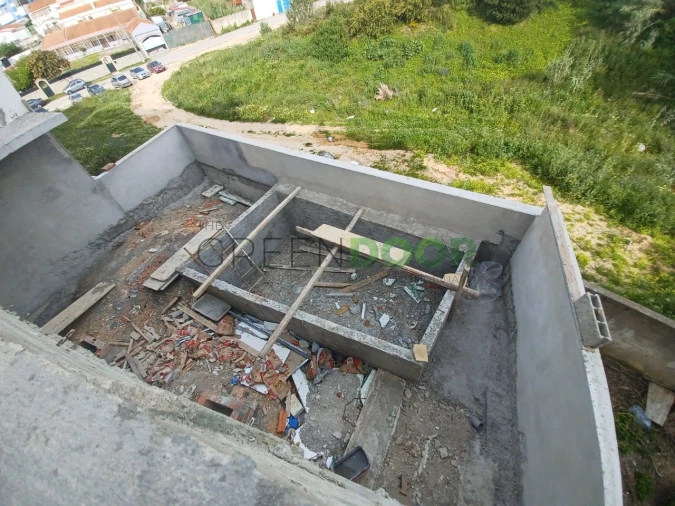 Moradia T4 para Venda em Amora Foto 15
