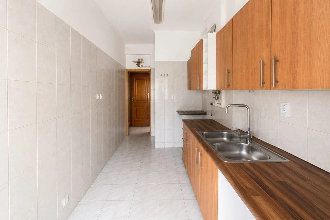 Apartamento T4 para Venda em Seixal, Arrentela e Aldeia de Paio Pires Foto 1