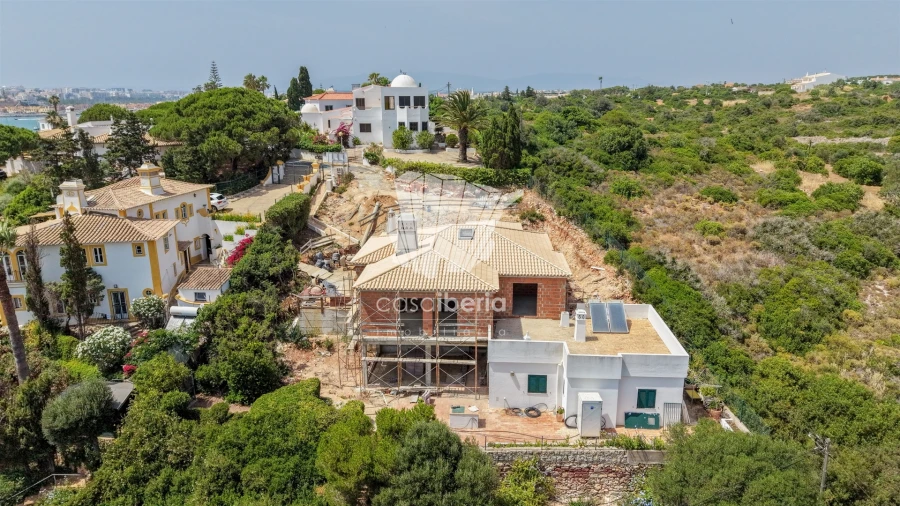 Moradia T4 para Venda em Ferragudo Foto 3