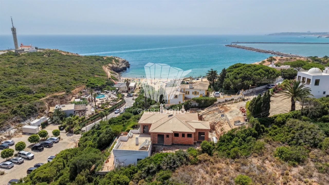 Moradia T4 para Venda em Ferragudo Foto 2