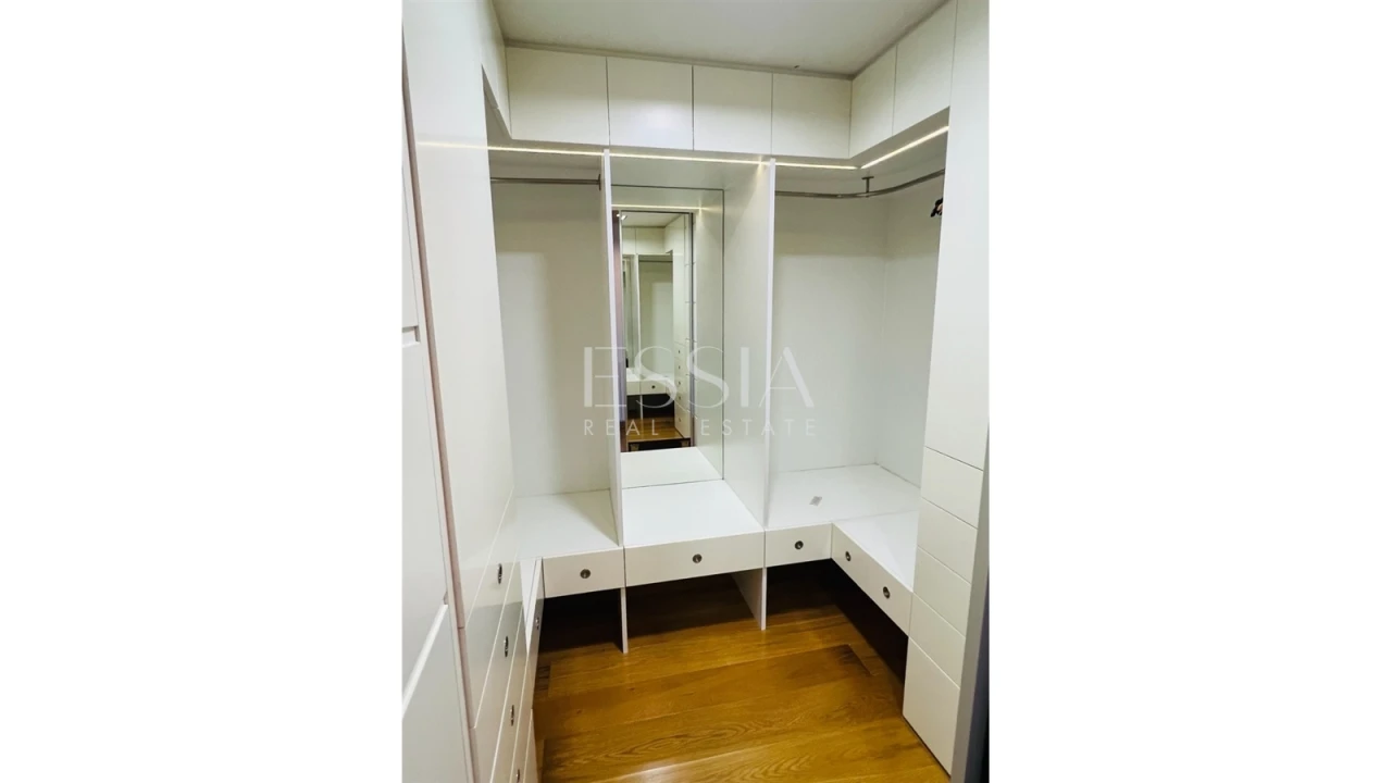 Apartamento T4 para Arrendamento em Santa Marinha e São Pedro da Afurada Foto 12