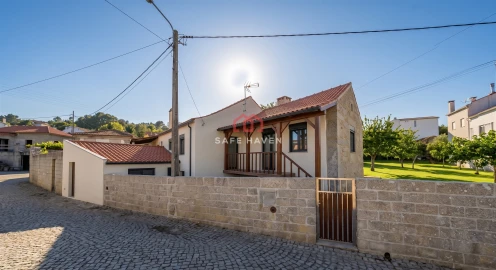 Moradia T2 para Venda em Carragozela e Várzea de Meruge