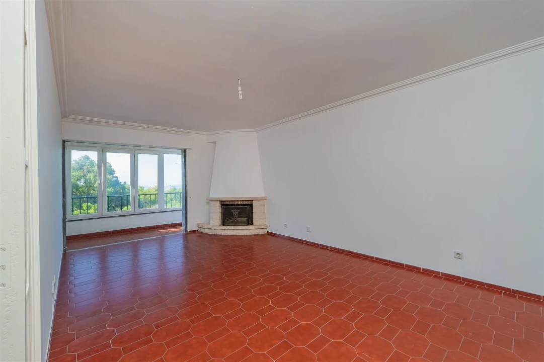 Apartamento T2 para Venda em São Domingos de Rana Foto 18