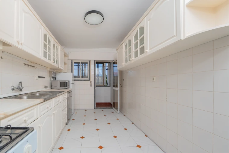 Apartamento T2 para Venda em São Domingos de Rana Foto 29