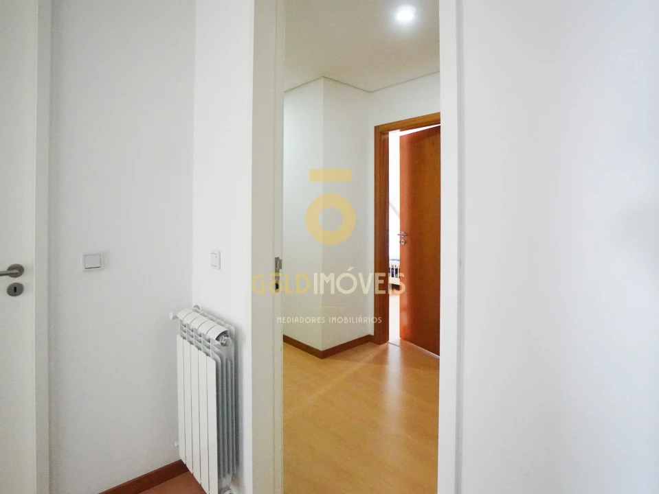 Apartamento T3 para Venda em Penafiel Foto 7