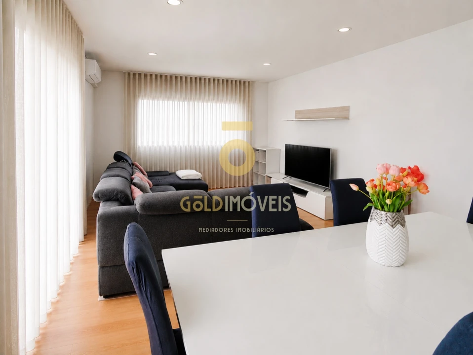 Apartamento T3 para Venda em Penafiel Foto 2