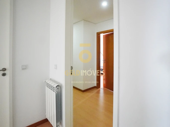 Apartamento T3 para Venda em Penafiel Foto 7