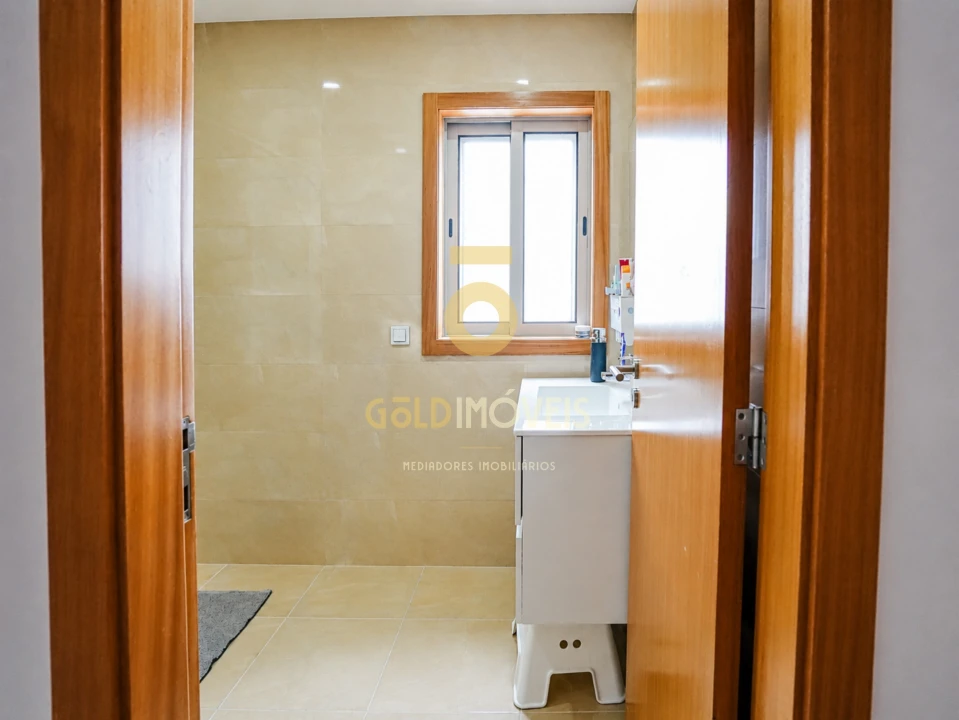 Apartamento T3 para Venda em Penafiel Foto 10