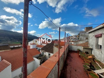 Prédio para Venda em Santa Maria da Devesa