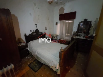 Prédio para Venda em Santa Maria da Devesa