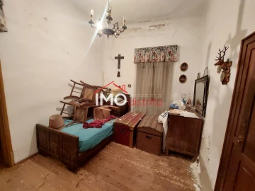 Prédio para Venda em Santa Maria da Devesa