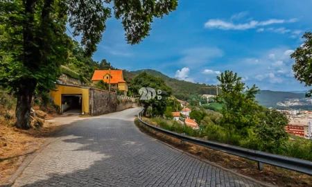 Moradia T4 para Venda em Santa Maria Maior e Monserrate e Meadela