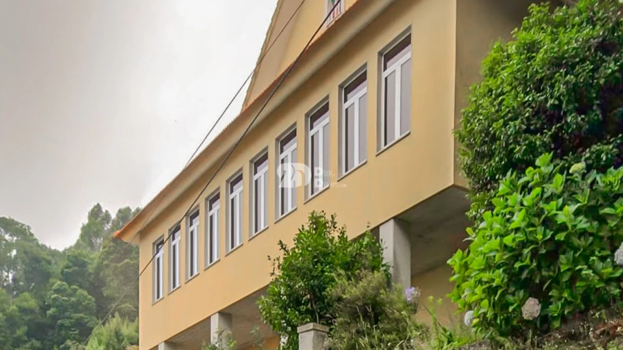 Moradia T4 para Venda em Santa Maria Maior e Monserrate e Meadela