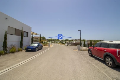 Moradia T3 para Venda em Estômbar e Parchal
