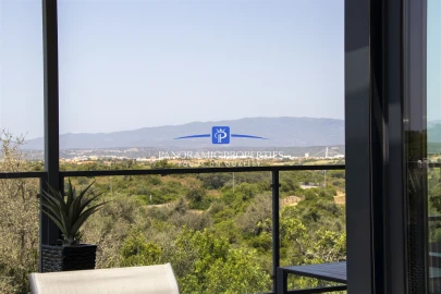 Moradia T3 para Venda em Estômbar e Parchal