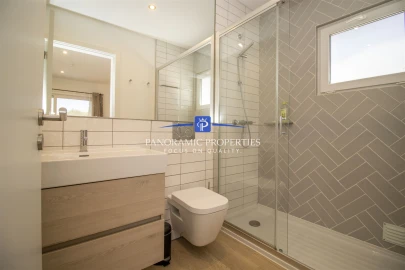 Moradia T3 para Venda em Estômbar e Parchal