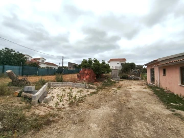 Moradia T3 para Venda em Monte Real e Carvide