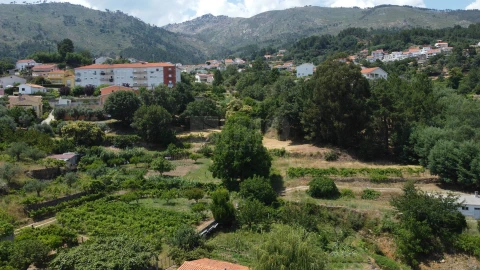 Terreno para Venda em Cantar-Galo e Vila do Carvalho
