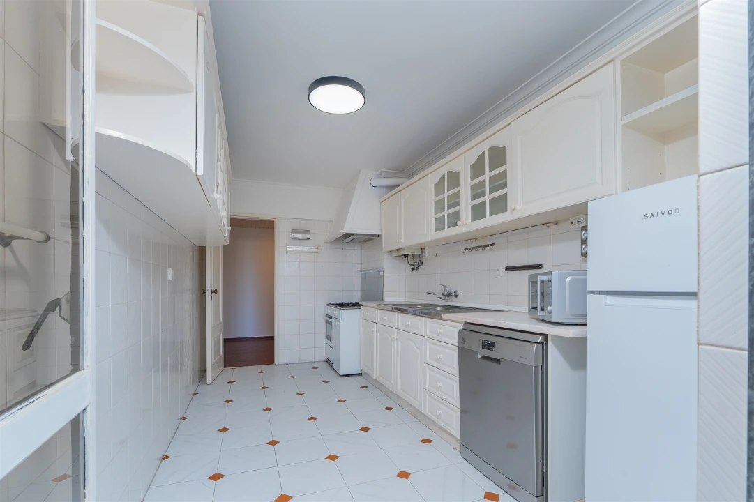 Apartamento T2 para Venda em São Domingos de Rana Foto 28