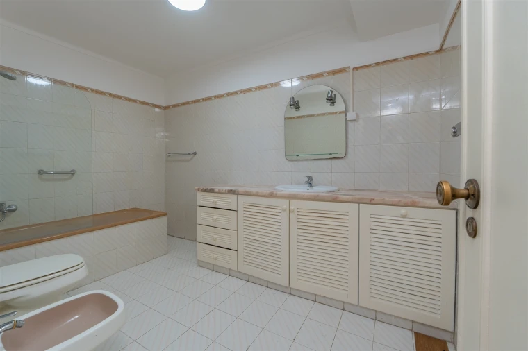 Apartamento T2 para Venda em São Domingos de Rana Foto 20