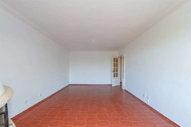 Apartamento T2 para Venda em São Domingos de Rana Foto 15