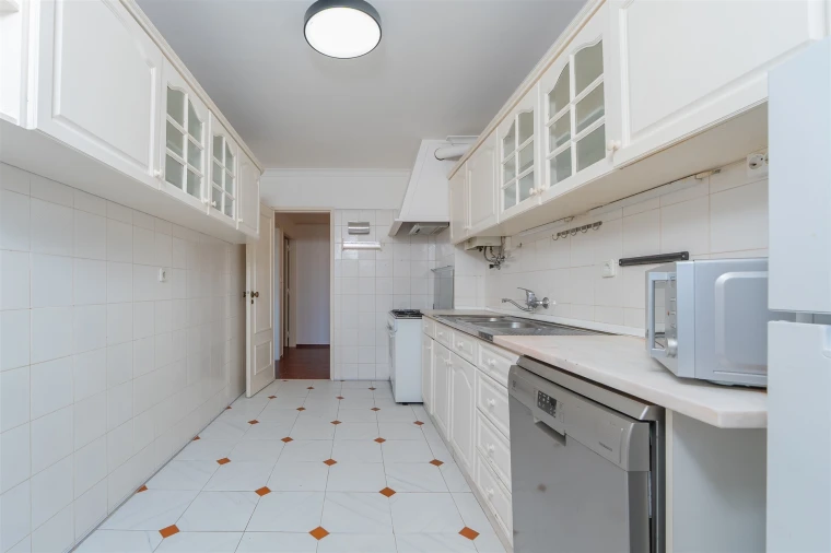 Apartamento T2 para Venda em São Domingos de Rana Foto 27