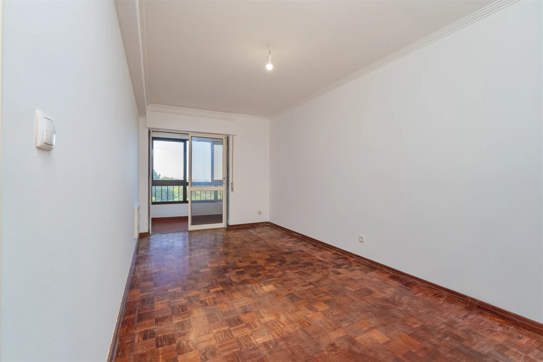 Apartamento T2 para Venda em São Domingos de Rana Foto 13