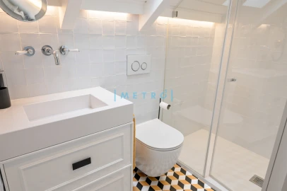 Apartamento T3 para Venda em Lordelo do Ouro e Massarelos