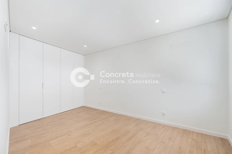 Apartamento T1 para Venda em Braga (Maximinos, Sé e Cividade) Foto 6