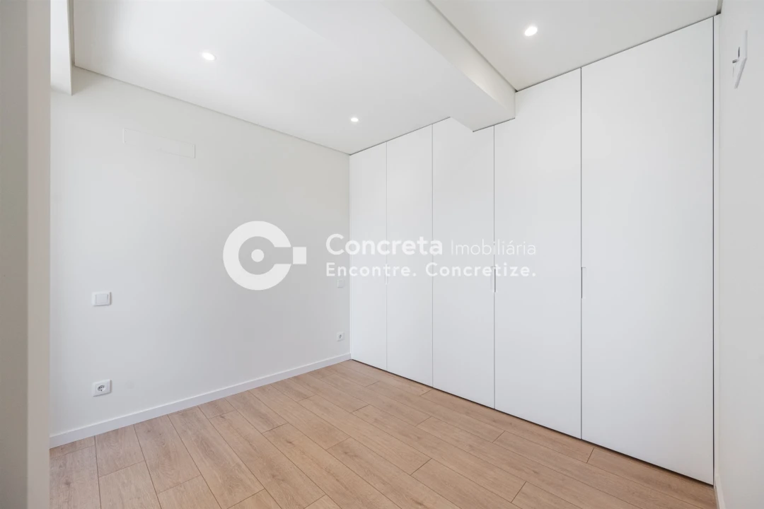 Apartamento T1 para Venda em Braga (Maximinos, Sé e Cividade) Foto 17