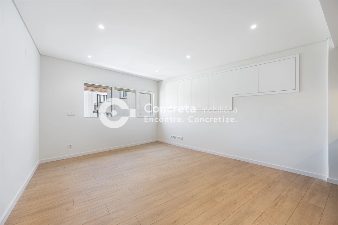 Apartamento T1 para Venda em Braga (Maximinos, Sé e Cividade) Foto 21