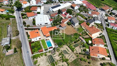 Moradia T1 para Venda em Nespereira e Casais