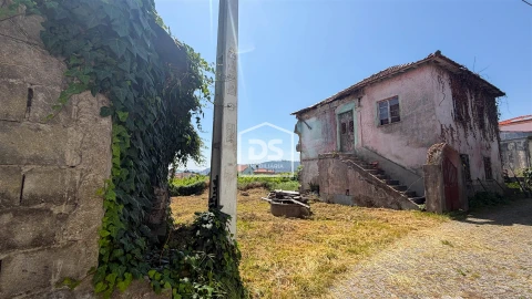 Moradia T1 para Venda em Nespereira e Casais