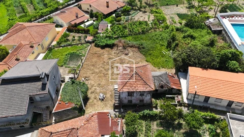Moradia T1 para Venda em Nespereira e Casais
