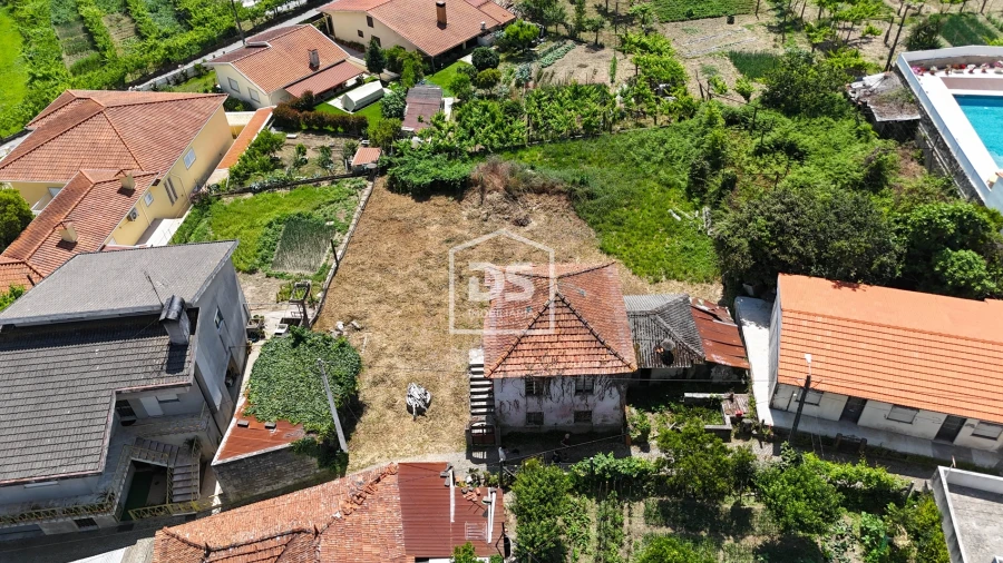 Moradia T1 para Venda em Nespereira e Casais