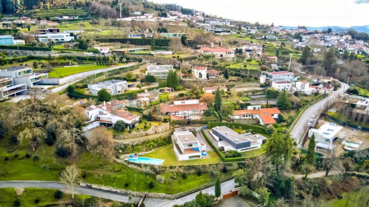 Moradia T7 para Venda em Costa Foto 28
