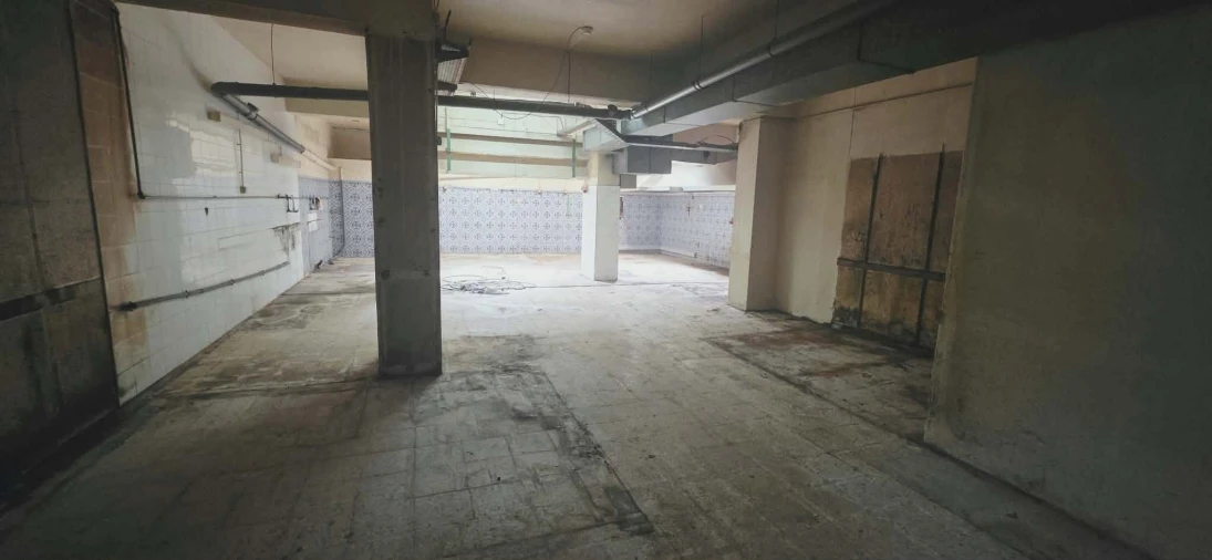 Loja para Arrendamento em São João Baptista e Santa Maria dos Olivais Foto 16