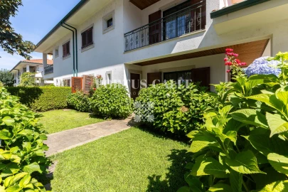 Moradia T5 para Venda em Mateus