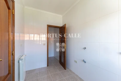 Moradia T5 para Venda em Mateus
