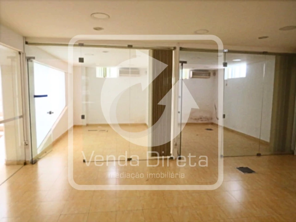 Garagem para Venda em Setubal (São Sebastião) Foto 3
