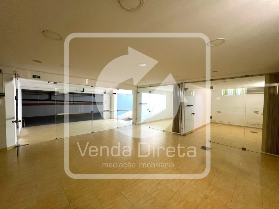 Garagem para Venda em Setubal (São Sebastião) Foto 6