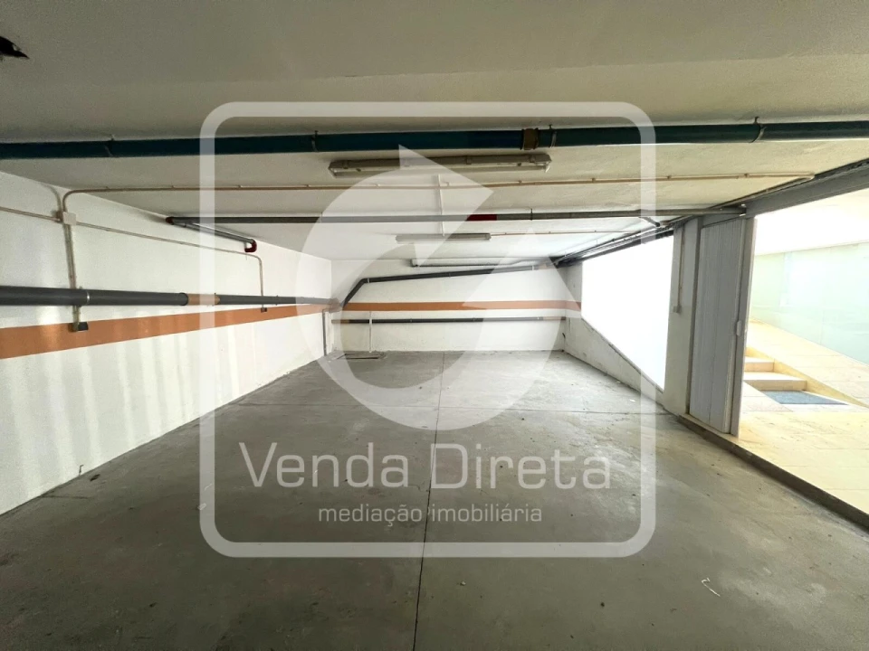 Garagem para Venda em Setubal (São Sebastião) Foto 9