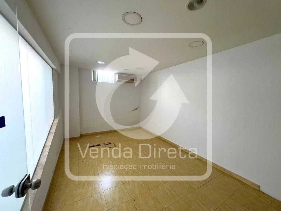 Garagem para Venda em Setubal (São Sebastião) Foto 19