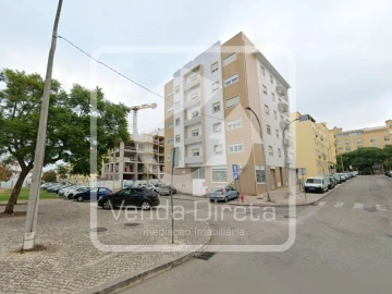 Garagem para Venda em Setubal (São Sebastião)